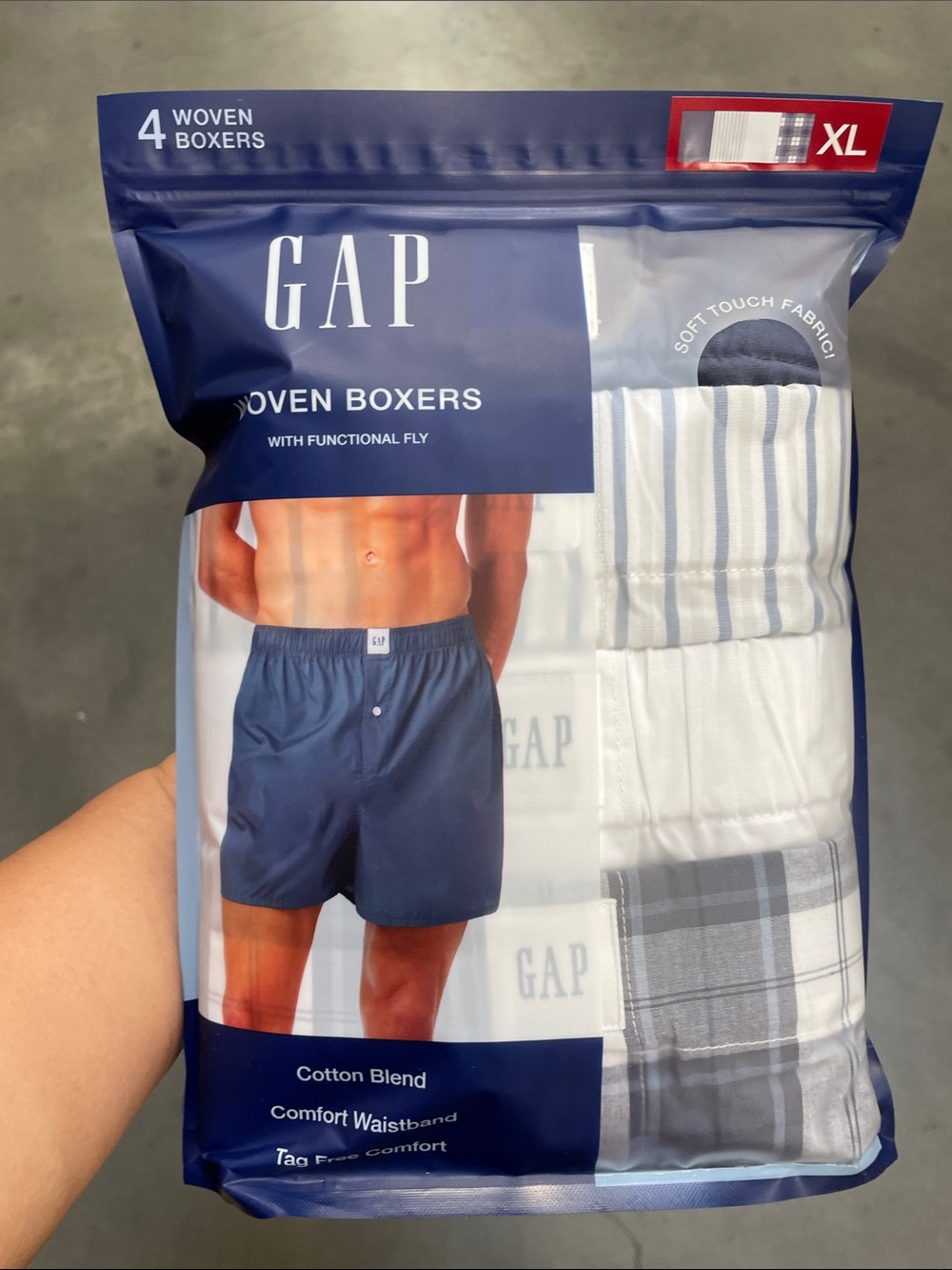 GAP Men's 4-Pack Woven Boxers White & Blue Plaid XL